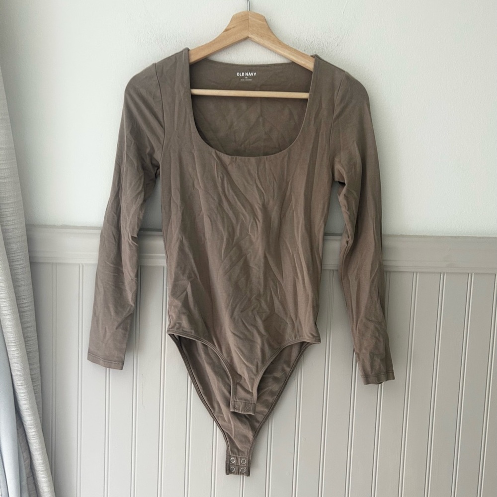 Old Navy Long Sleeve Scoop Neck Bodysuit - Taupe